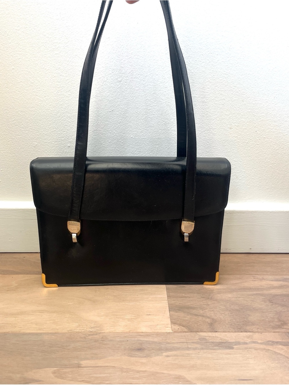 VTG Koret Black Leather Shoulder Bag with Gold Trim & Coin Purse